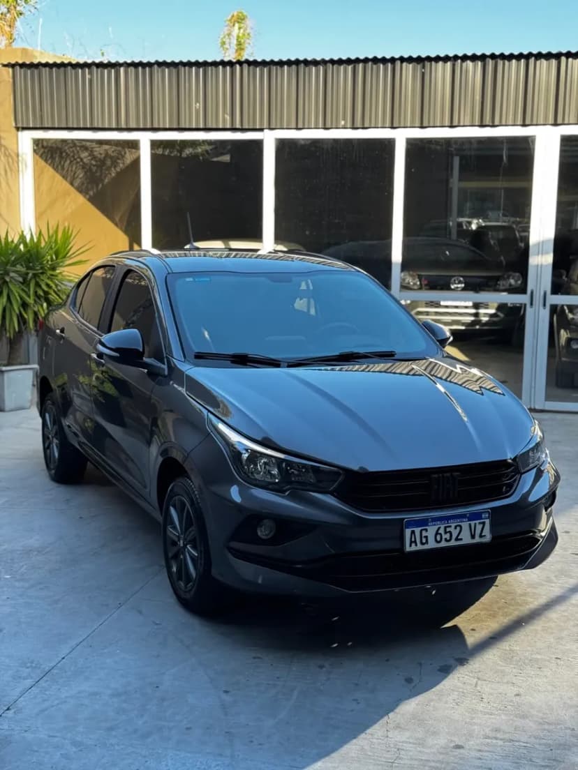 Fiat Cronos 1.3 Drive Mt